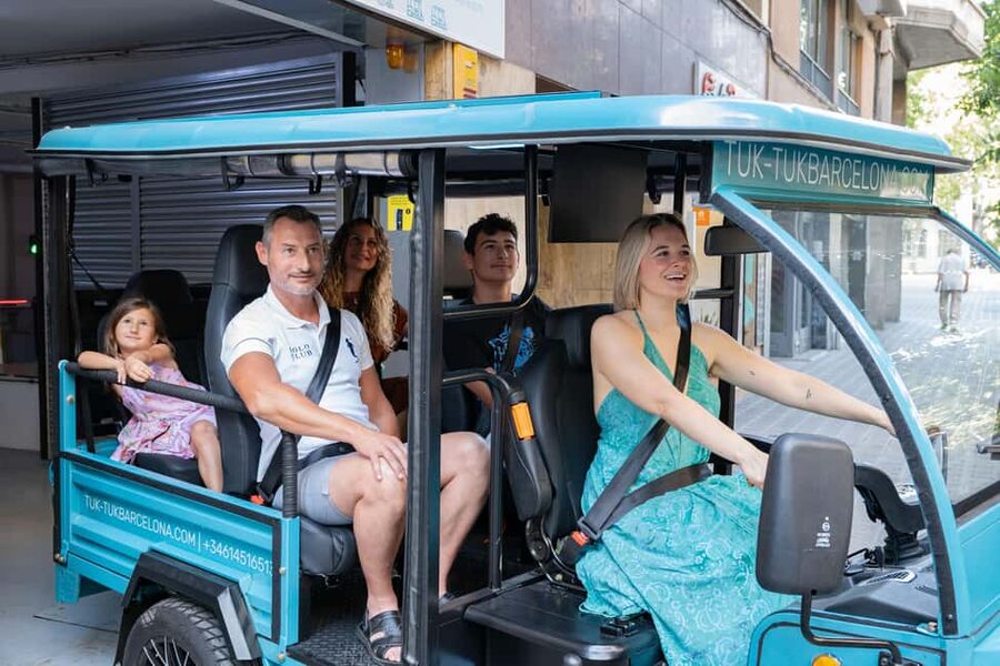1,5-Hour Barcelona City & Beach Private Tuk-Tuk Tour - Price, time, and value: is $56 worth it for 90 minutes?