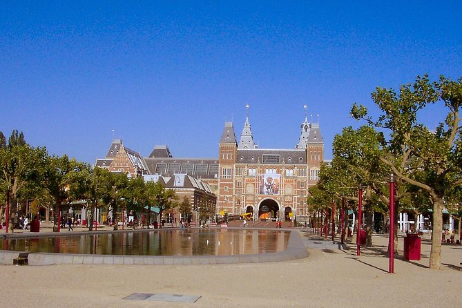 1,5 hours Amsterdam Rickshaw Tour - Rembrandtplein: a square you can actually use later