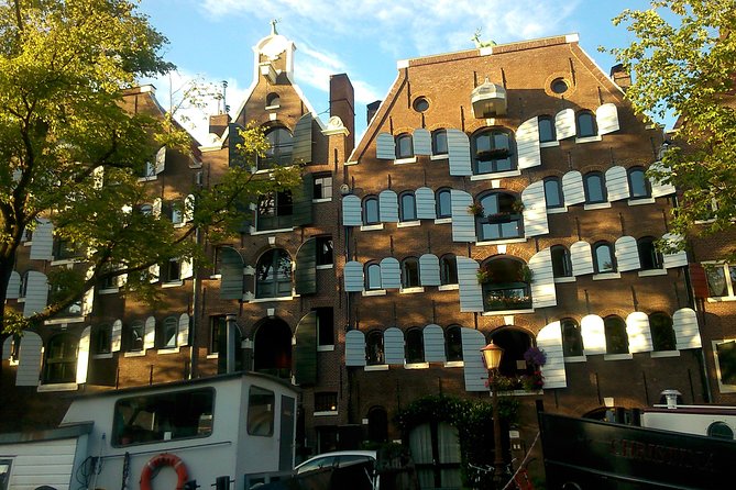 1,5 hours Amsterdam Rickshaw Tour - Museumplein: seeing museums without doing museum math