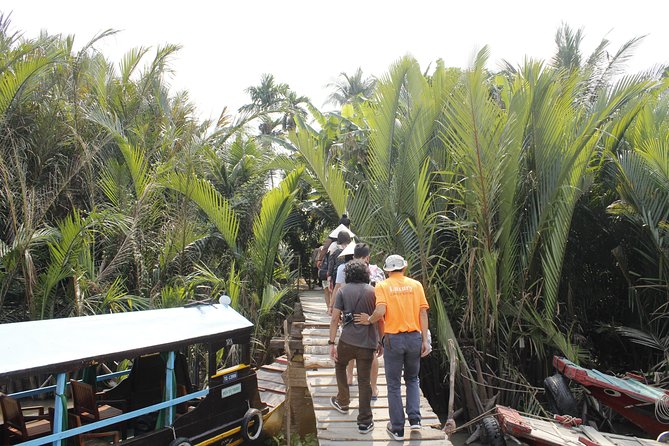 1-Day Mekong Delta Cai Rang Floating Market-Ancient House-Pancake - Guide energy and group size: what kind of day this becomes