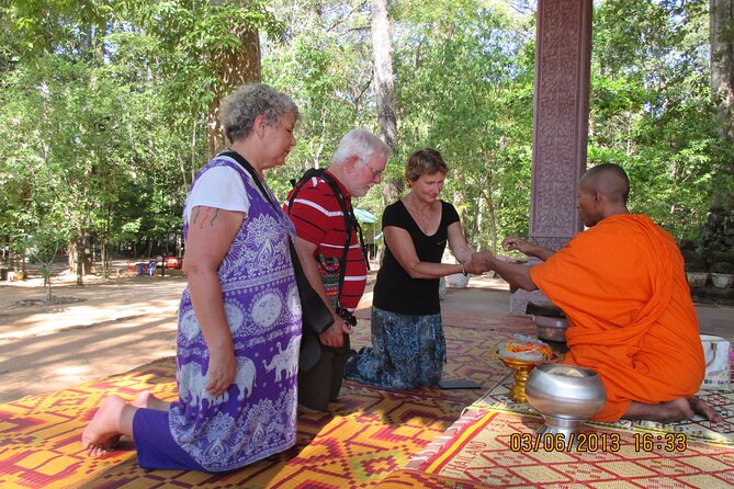 1-Day private Angkor Temple Tour with Sun Rise by Tuk Tuk from Siem Reap - Short stop strategy: Angkor Thum and other quick-look moments