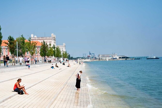 2h Tour | Explore Lisbon’s Hills & Viewpoints - Key highlights to pay attention to