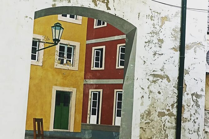 2H Tuk Tuk Tour Central Lisbon - Baixa and Chiado in motion: the stops between the big views