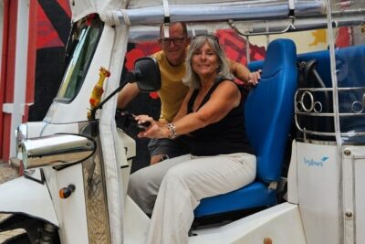 2H Tuk Tuk Tour Central Lisbon - Miradouro de Santa Luzia: the photo wall view over Alfama