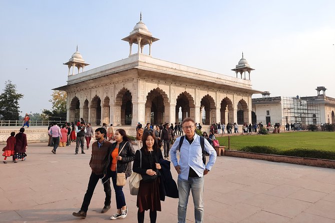 3-Hour Old Delhi Heritage Walking tour with Rickshaw ride - Chawri Bazar, Dariba Kalan (Silver Street), and Kinari Bazaar