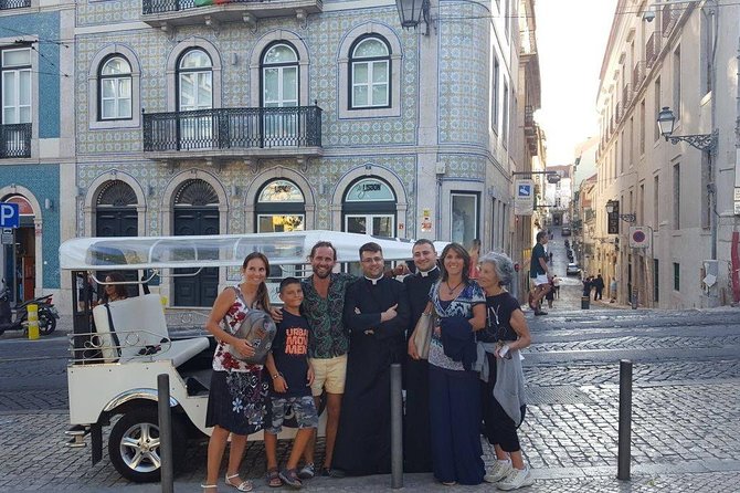 3 hour Private ECO Tuk Tuk Tour of Lisbon with Cherry Liqueur - Lisbon Cathedral: the oldest church stop and what to plan
