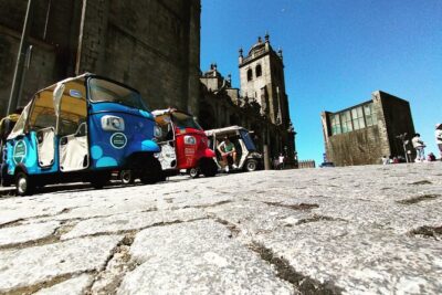3h30 tour in Porto by Tuk Tuk - Torre dos Clérigos and Porto Cathedral: The Views Start Early