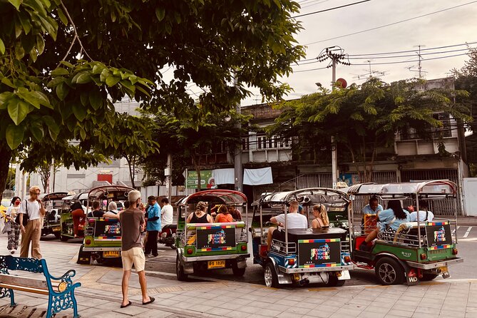 4-Hour Hidden Bangkok TukTuk Street Food Guided Tour - Stop 2: Thonburi Market Place for hot clay pot, Isaan-style bites, and sticky rice