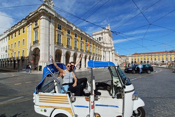 4 Hours Private Tuk Tuk Tour in Lisbon - Chafariz de El-Rei and Commerce Square: fountains and royal grandeur