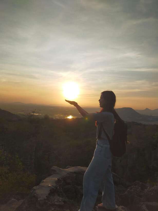 A Day TukTuk Bambootrain, Banan, Killing & Bat Caves, Sunset - Sunset Viewpoints and Bat Cave Wait: The Millions-At-Once Moment