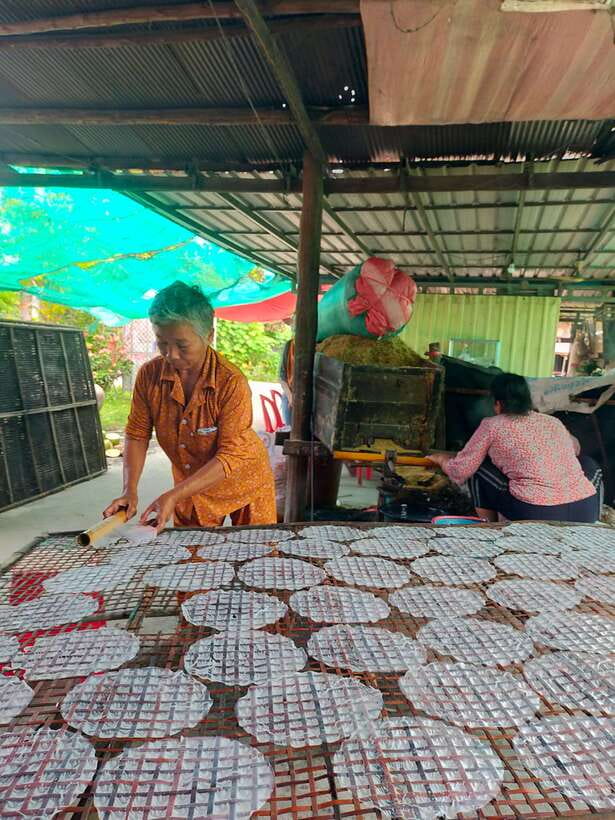 A Day TukTuk Handicrafts Bambootrain Killing&BatCaves,Sunset - Morning in Battambang: City Landmarks and Getting the Stories Right