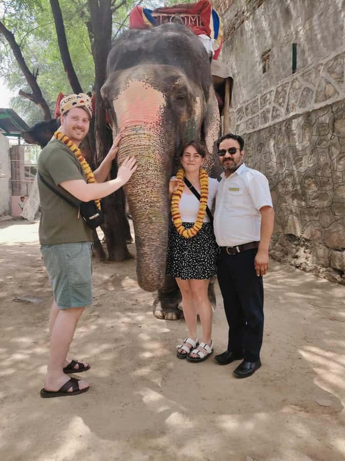 Agra: Taj Mahal Guided Tour with Tuk-Tuk - How Pickup and a Private Tuk-Tuk Day Actually Feels