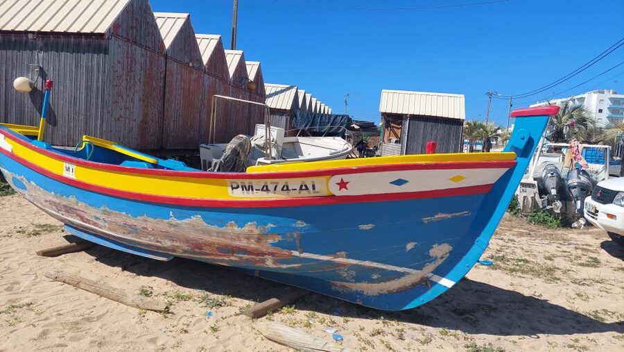 Albufeira: Benagil Caves & Senhora da Rocha Tour by Tuk Tuk - Why a Tuk Tuk for Benagil Caves in 3 Hours?