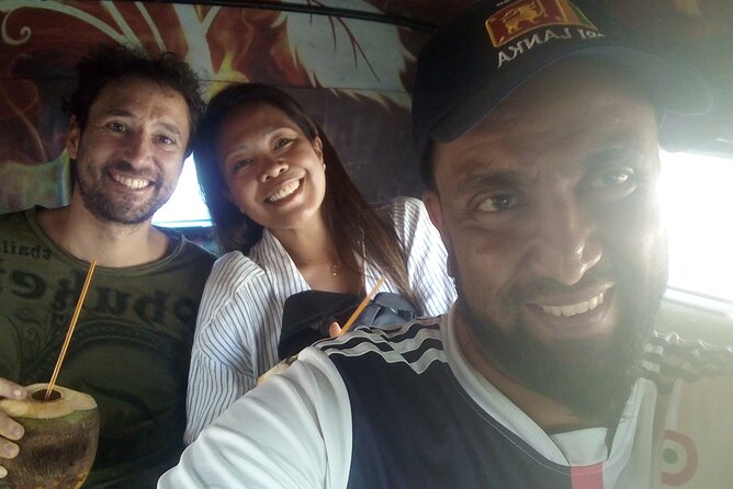 All inclusive colombo Tuk Tuk city tour - Pickup and Your Tuk-Tuk Ride in Colombo Traffic