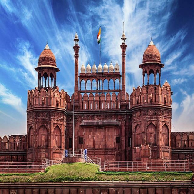 All Inclusive Old & New Delhi Private Day Trip with Tuk Tuk - Red Fort from outside: iconic views, but know what you’re not doing