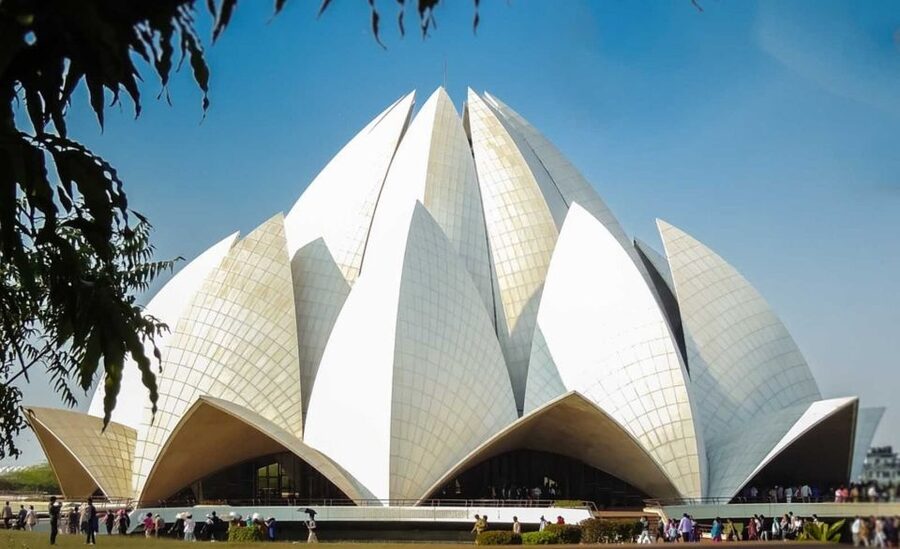 All Inclusive Old & New Delhi Private Day Trip with Tuk Tuk - Lunch break in the middle: plan for your stomach, not just your schedule