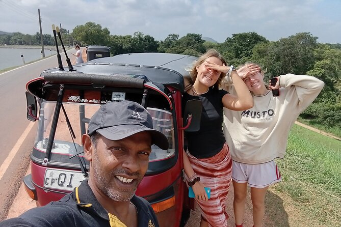 Ambuluwawa Tower and Kandy City Tuk Tuk Tour with Epic views - Key highlights worth waking up for