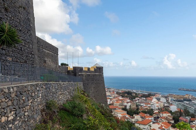 An Express tuk-tuk tour through Funchal Old Town - Quinta das Cruzes: Antiques and Madeira Estate Stories