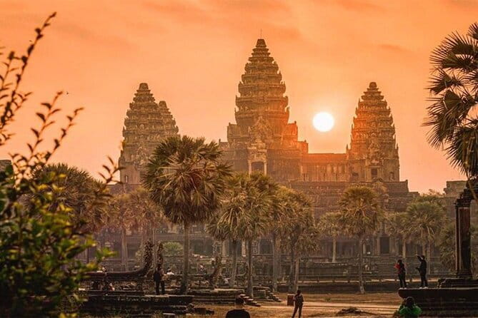 Angkor Tuk Tuk Private Tour Guide To Angkor Wat Sunrise, Angkor Thom & Ta Prohm - Why the 5:00 am start is worth it (even if it hurts)