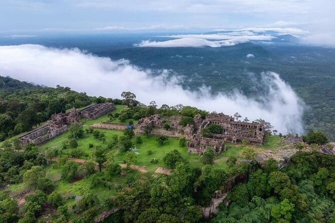 Angkor Wat Sunrise by Tuk Tuk – Personalized Private Tour - Bayon Temple: smiling faces in the heart of the old capital