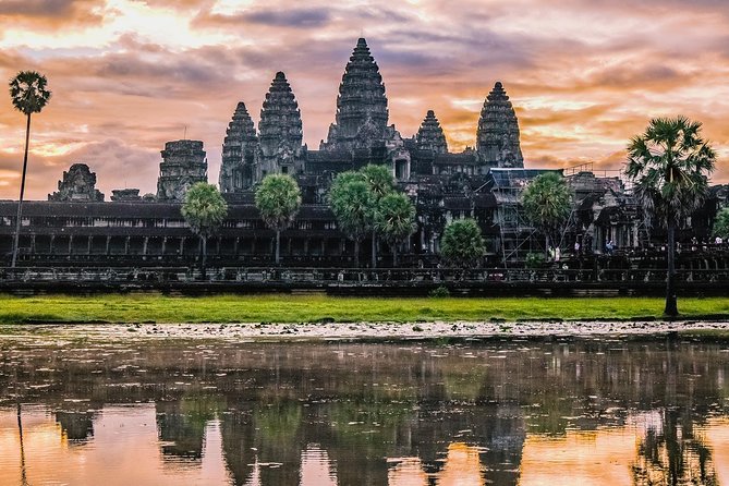 Angkor Wat Sunrise Private Tour by Tuk Tuk - Angkor Wat Sunrise: The Headline Moment and the Ticket Reality