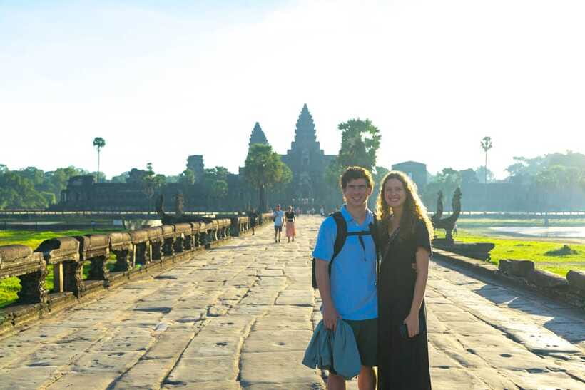 Angkor Wat Sunrise Private Tuk-Tuk Guided Tour - Lunch and the late-afternoon wind-down