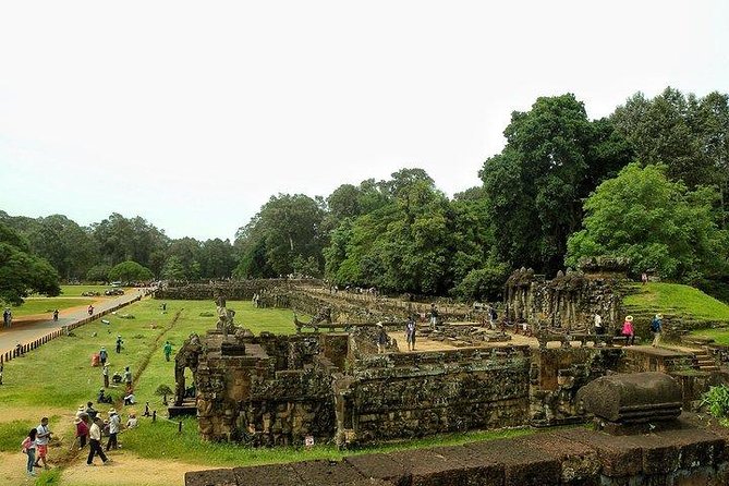 Angkor Wat Sunset TUK TUK Tour - Dress Code and Timing: Avoid Getting Turned Away