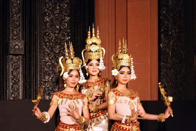 Apsara Dance Show with Dinner by Tuk-Tuk Roundtrip Transfer - Private tuk-tuk transfer: comfort plus a no-drama start