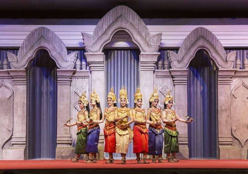 Apsara Traditional Dances & Local Buffet with Tuk-Tuk Ride - Quick hits