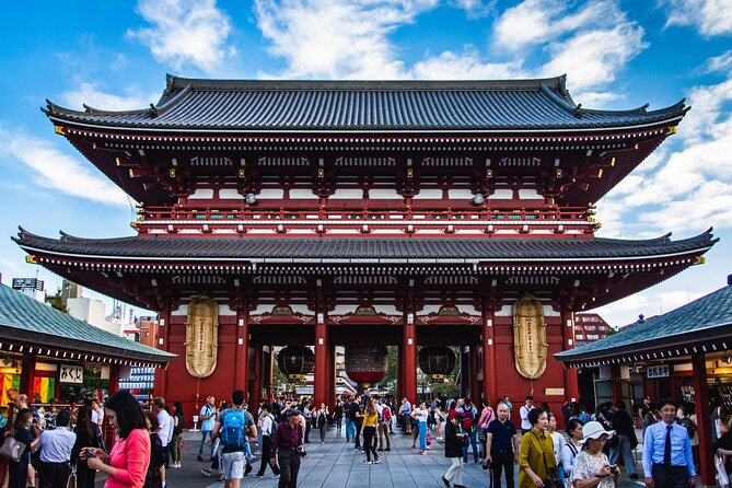 Asakusa, Tokyo: Rickshaw Experience and Highlights Walking tour - Old-Tokyo Side Streets: Hanayashikidori and Asakusa Nishisando