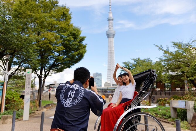 Asakusa, Tokyo: Rickshaw Experience and Highlights Walking tour - Nakamise Shopping Street: Souvenirs and Snacks Without Guesswork