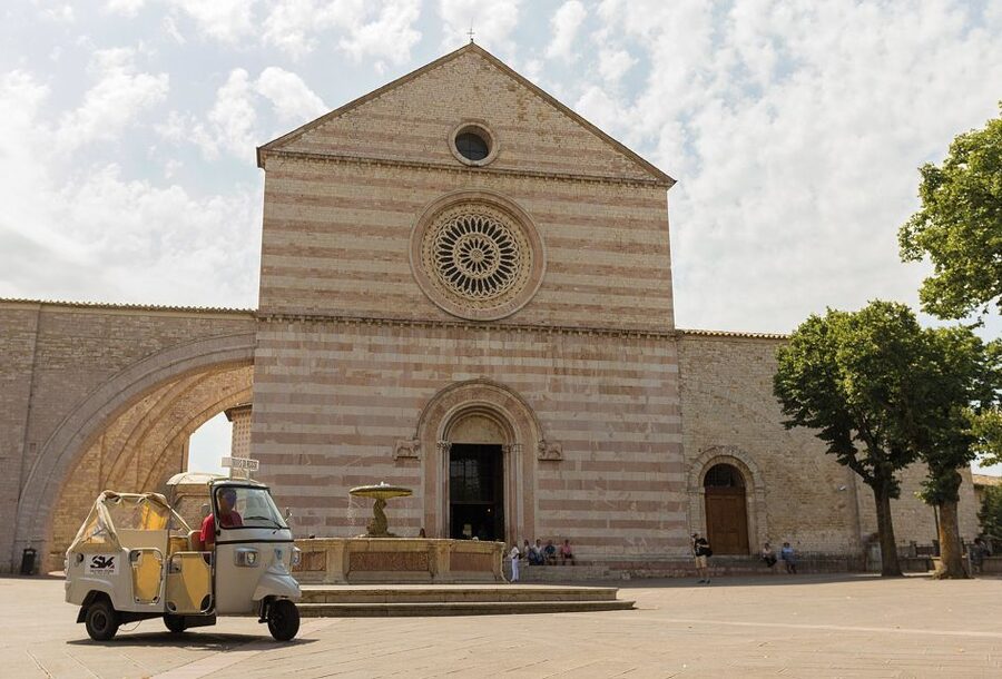 Assisi: Panoramic Tuk Tuk Tour - Daniel’s storytelling: how you leave with the city in your head