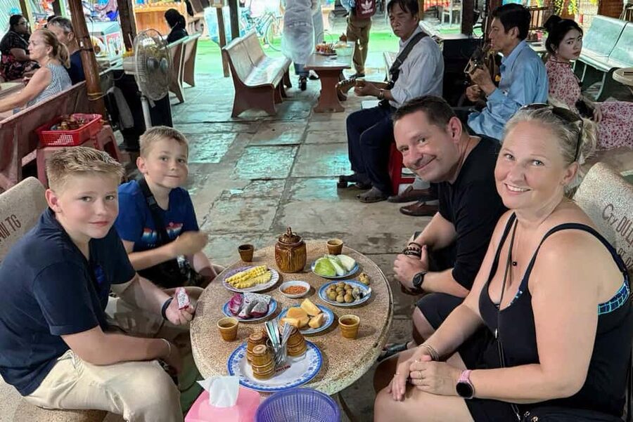 Authentic Mekong Delta: Tuk Tuk, Rowing Boat, Biking Tour - Vinh Trang Pagoda: a calm break before the river bustle