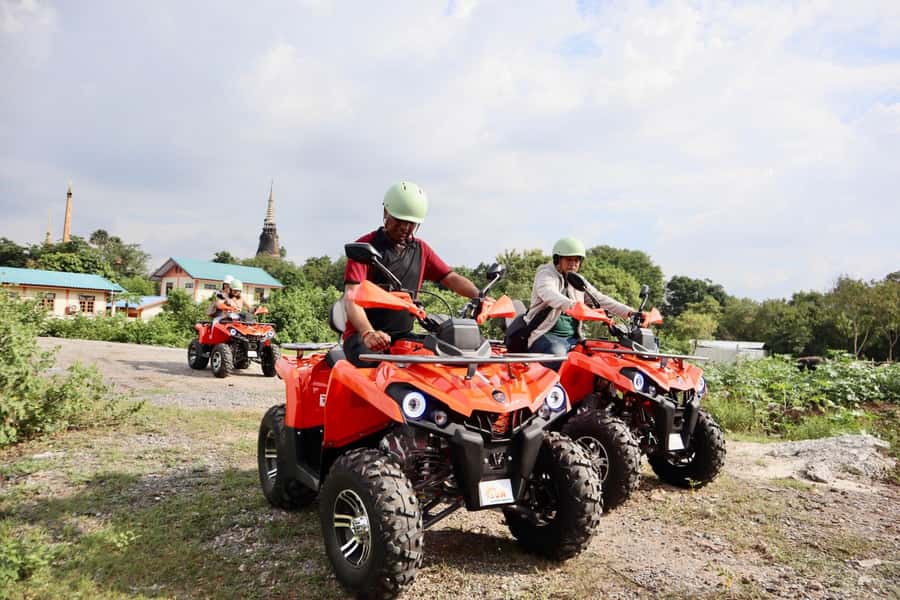Ayutthaya: ATV Adventure with Tuk Tuk Transfer and Lunch - Entering Ayutthaya by tuk tuk and floating market time
