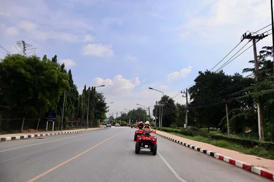 Ayutthaya: ATV Adventure with Tuk Tuk Transfer and Lunch - Temple Stop: Wat Samana Kottharam and the calm break from speed