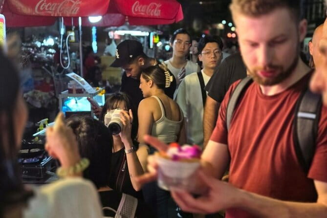 Bangkok: A 4 Hours Tuk Tuk Sightseeing Tour At Iconic Landmarks - Wat Pho’s Sleeping Buddha Area: A Calm Outside View for About an Hour