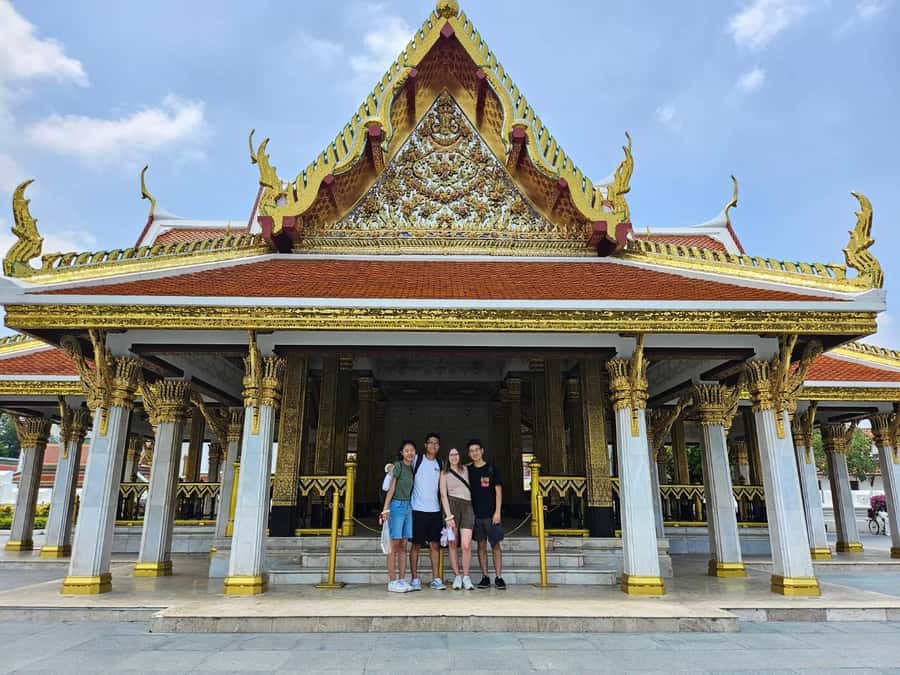 Bangkok: CHOB TUK TUK Ride + Canal Tour + Foods Tasting - Street food tasting (2 hours): markets, ordering help, and Thai favorites