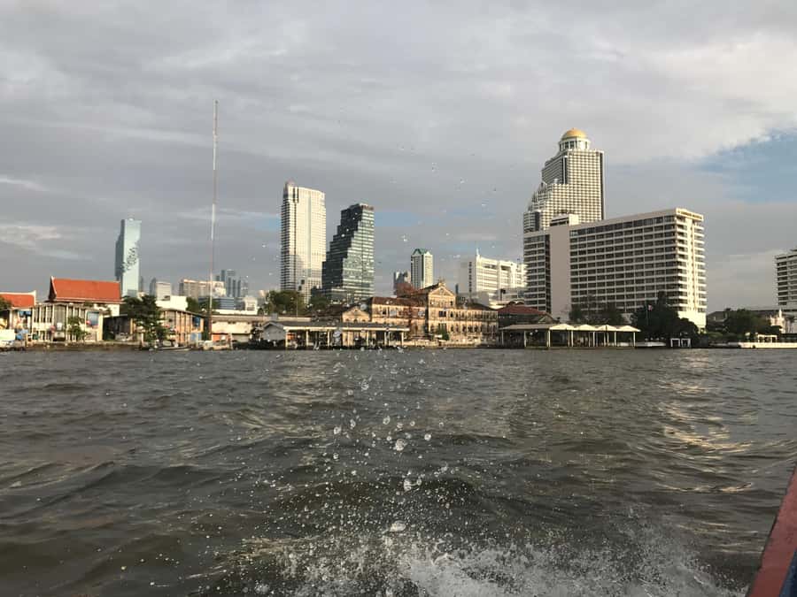 Bangkok: CHOB TUK TUK Ride + Canal Tour + Foods Tasting - Should you book it?