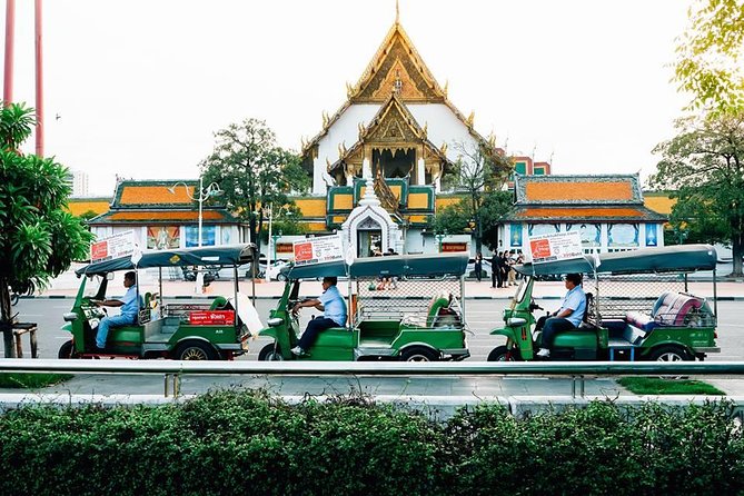 Bangkok Combo: Tuk Tuk App Pass, Chao Phraya Boat & E-sim - Bangkok Old Town at Your Tempo, With an App-Run Tuk-Tuk Plan