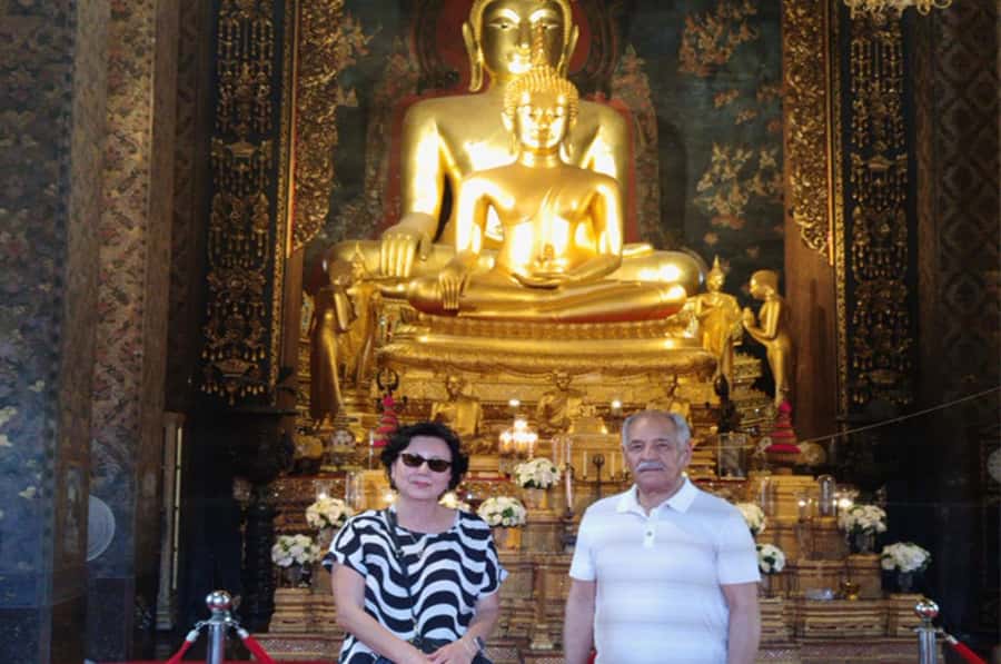 Bangkok Day Tour: Food, Temple & Tuk-Tuk - Talat Noi street art lanes, Chinese shophouses, and photo time