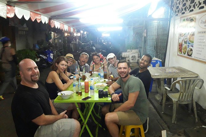 Bangkok Evening Street Food Tuk Tuk Adventure - Meeting at Krung Thonburi and why 6pm works