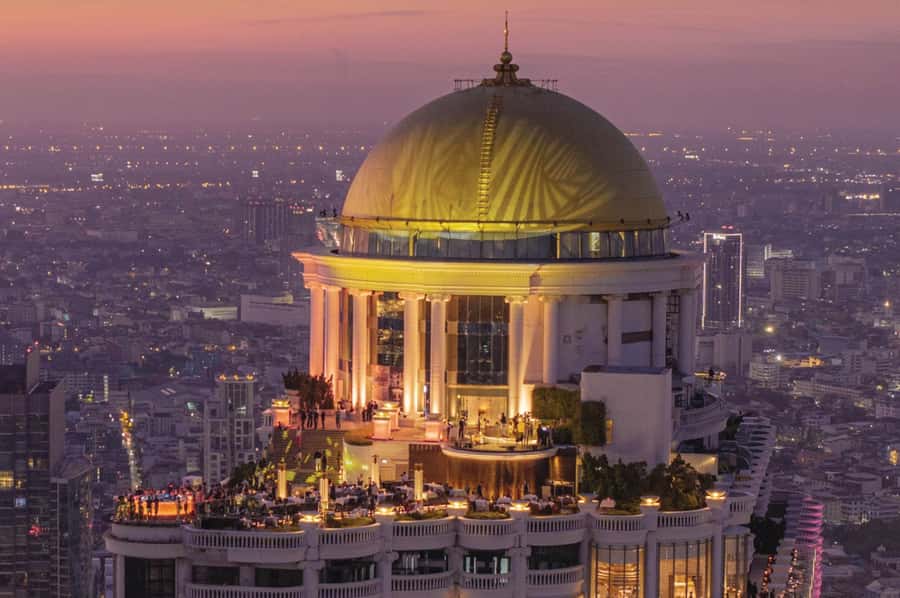 Bangkok: Lebua Sky Bar & China Town Street Food by Tuk Tuk - Entering Bangkok by tuk tuk: what the 6 PM start changes