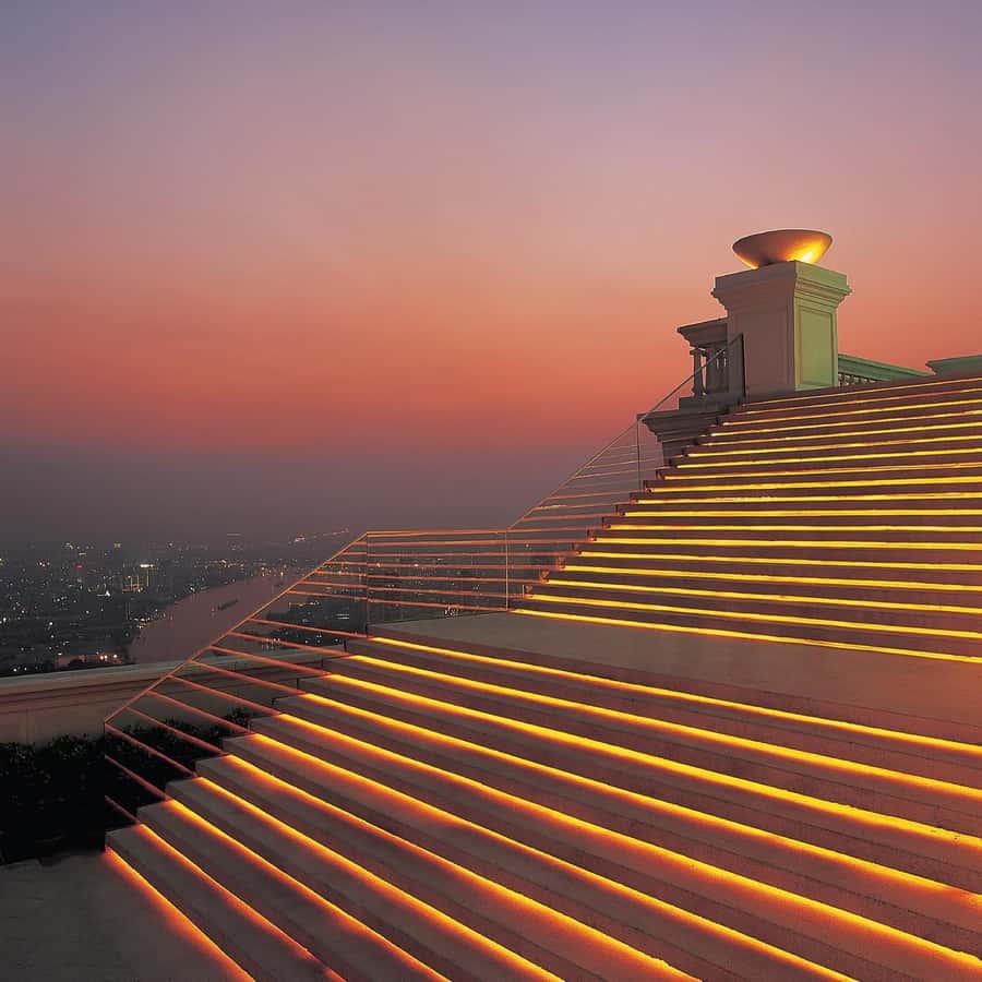 Bangkok: Lebua Sky Bar & China Town Street Food by Tuk Tuk - State Tower and the Lebua Sky Bar 63rd-floor views