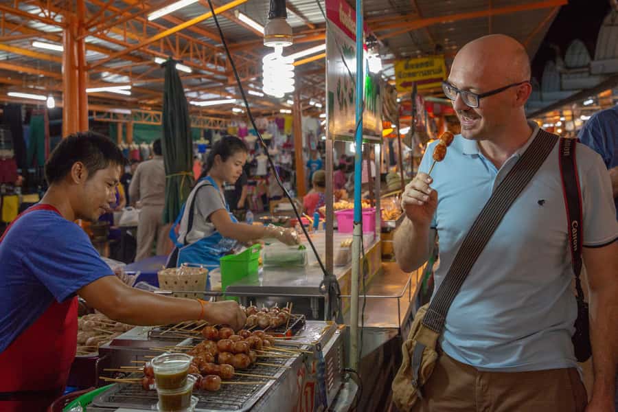 Bangkok: Markets, Temples and Food Night Tour by Tuk Tuk - What Makes This Tuk Tuk Night Tour Work