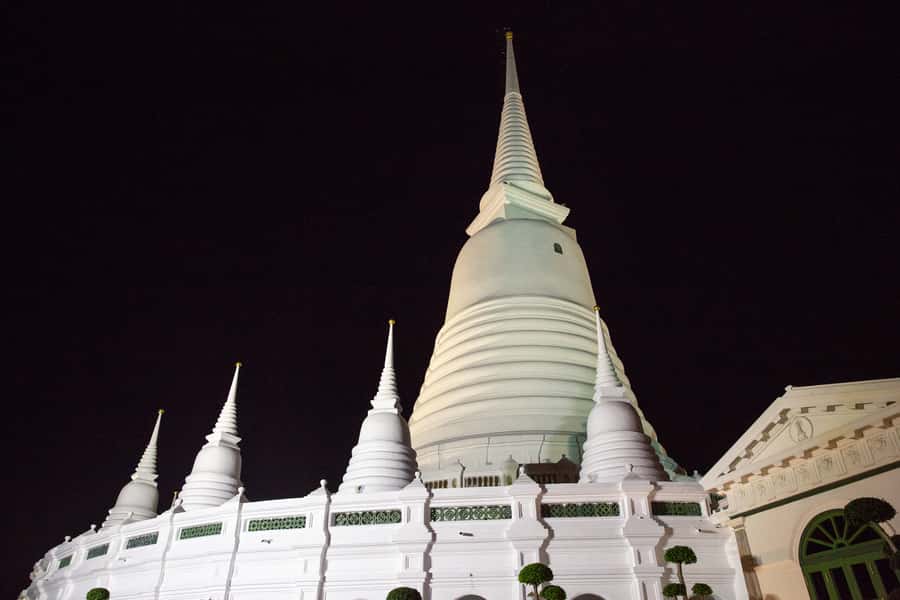 Bangkok: Markets, Temples and Food Night Tour by Tuk Tuk - Timing, Walking, and the Small-Group Tuk Tuk Reality Check