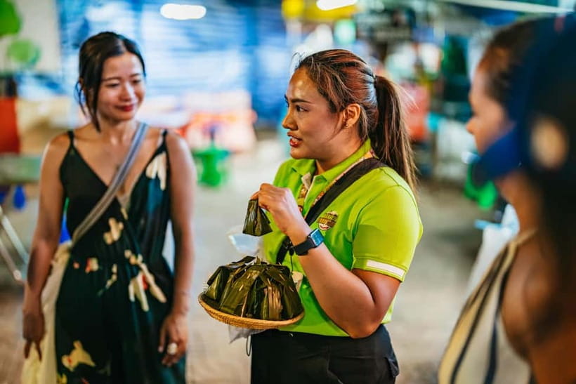 Bangkok: Midnight Food Tour by Tuk-Tuk - Getting started at Sam Yan MRT: the simple logistics that matter