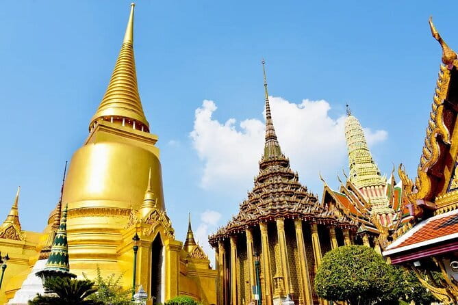 Bangkok Night Food Tour By Tuk Tuk - Stop 4: Rattanakosin Road pass-by—Old City sights without temple hours