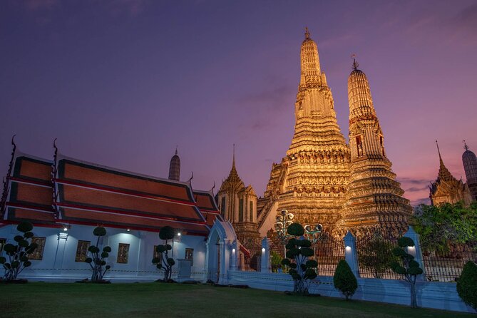 Bangkok Night Tour: Wat Arun, Wat Pho, Chinatown & Tuk Tuk Ride - Chinatown/Yaowarat: tuk-tuk rides and the best kind of chaos