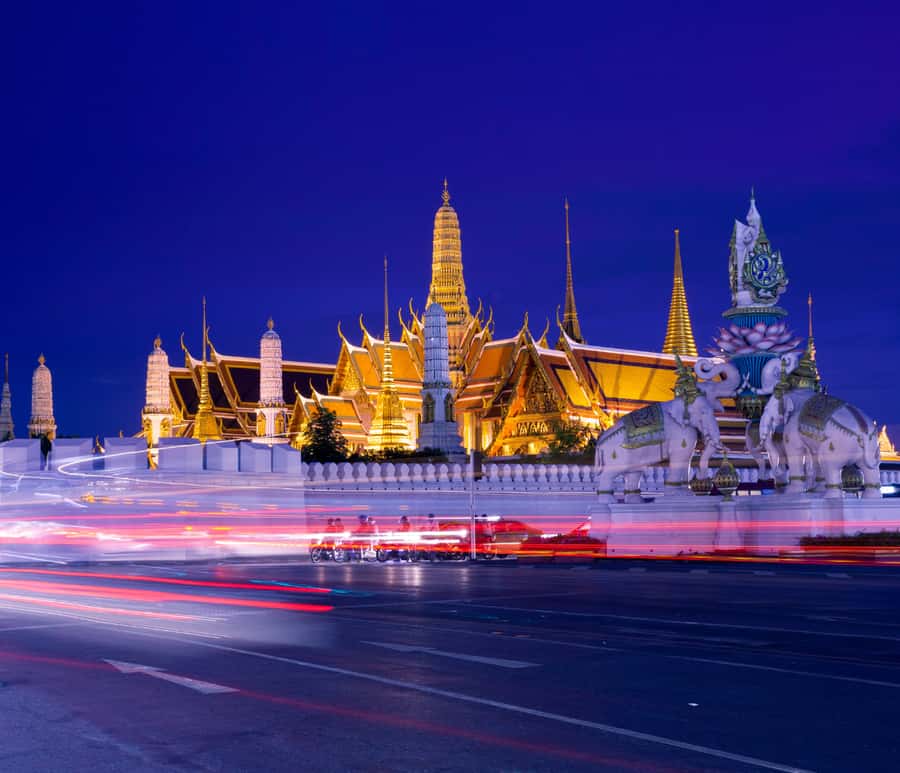 Bangkok Night Tuk Tuk: Private Tour of Markets & Landmarks - Flower Market Moment and a Local Sweet You’ll Actually Remember