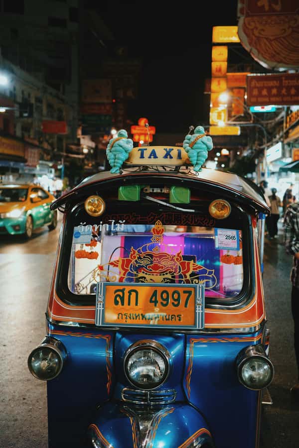 Bangkok: Private Tuk-Tuk Night Tour, River Boat & Eats - Chinatown Street Food Dinner and Night-Market Time